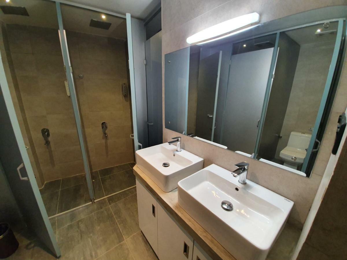 Bed Station 210 Ξενοδοχείο Κάντι Εξωτερικό φωτογραφία